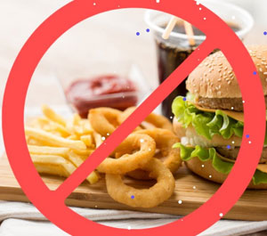 11 غذا و نوشیدنی که بیماران دیابتی باید از مصرف آنها اجتناب کنند